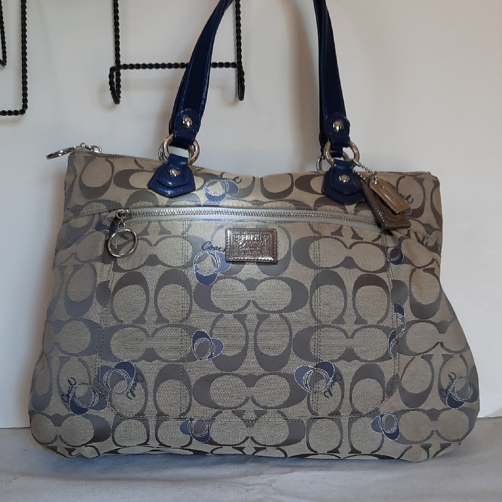 Coach Beige and Navy Shoulder Bag